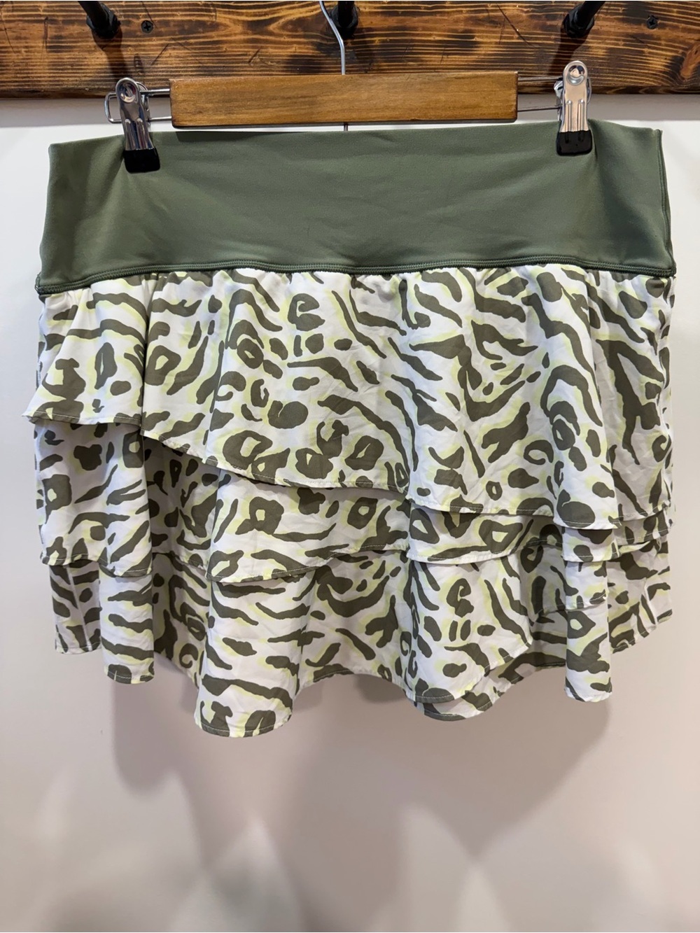 OFFLINE BY AERIE Cheetah Print Ruffle Athletic Skort - Picture 3 of 7